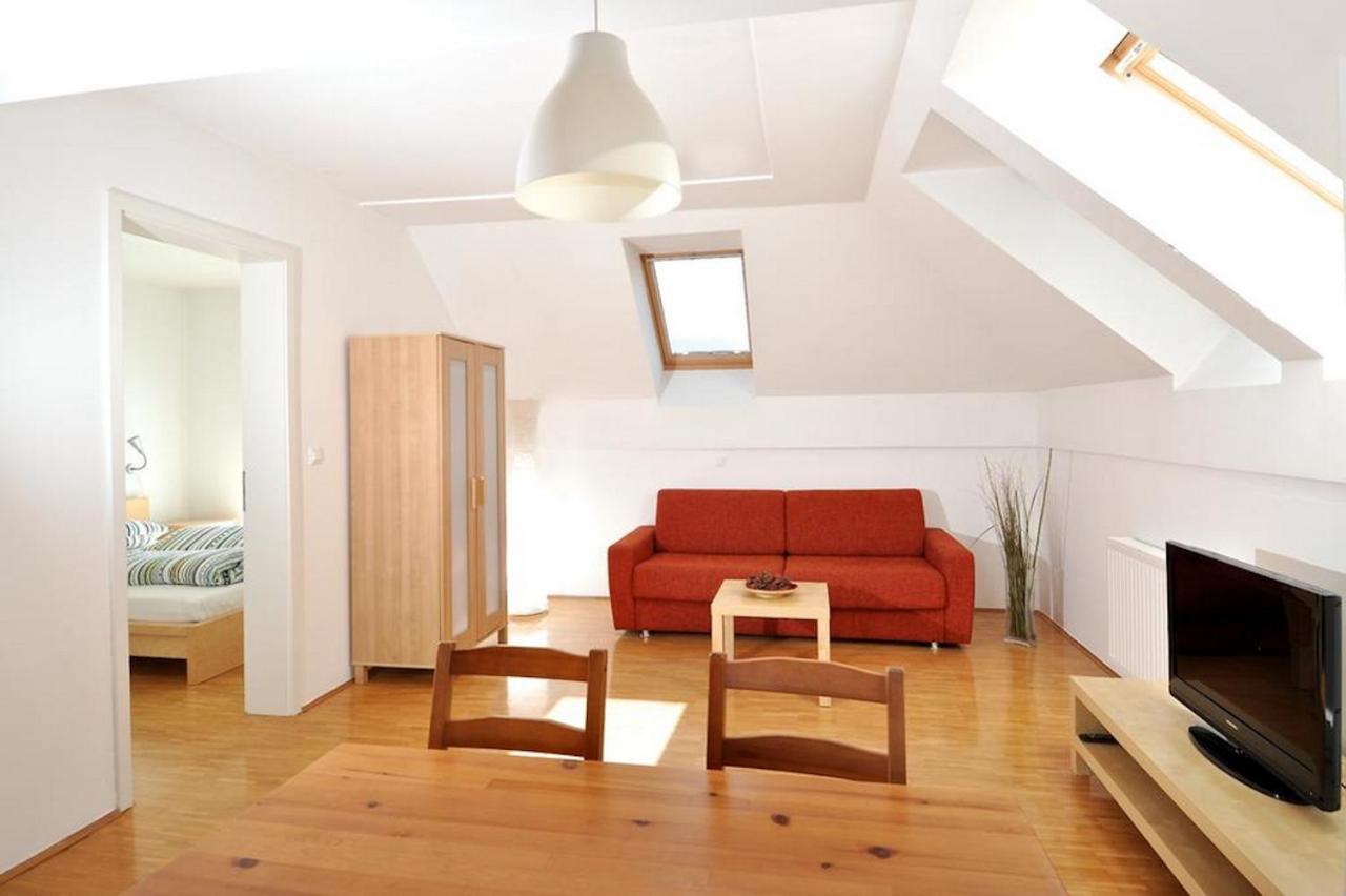 Marvellous Face Apartment Bled Bagian luar foto